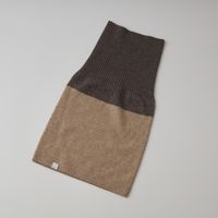 ベージュ×アースサンド